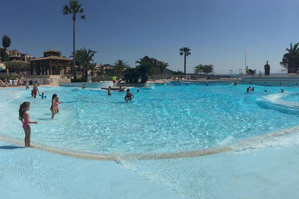 Dans Un Cadre D'Exception, Vue Mer Panoramique A Agay Cote D'Azur, Village Vacances Cap Esterel, T2 Avec Jardin, Golf, Climatisation, Wifi, 5 Piscines Saint-Raphaël Εξωτερικό φωτογραφία